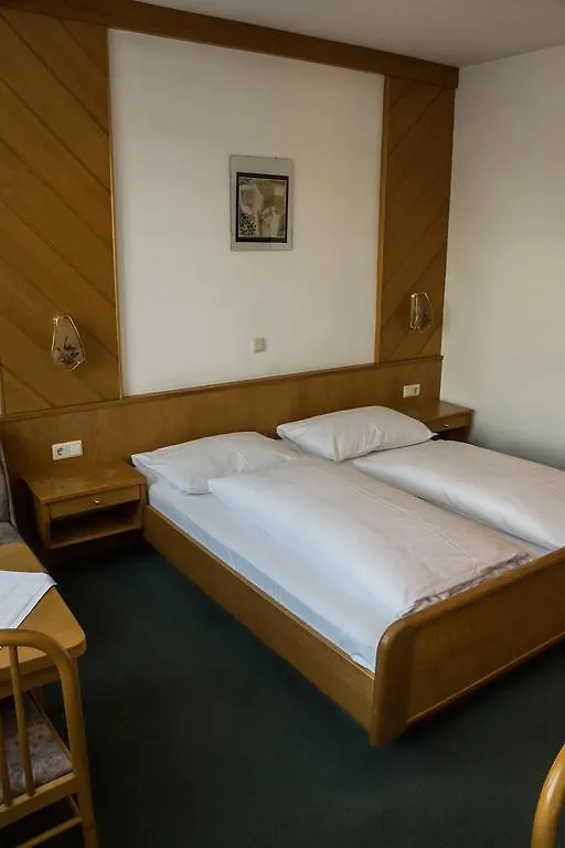 Pension Langwied Salzburg Guest house
